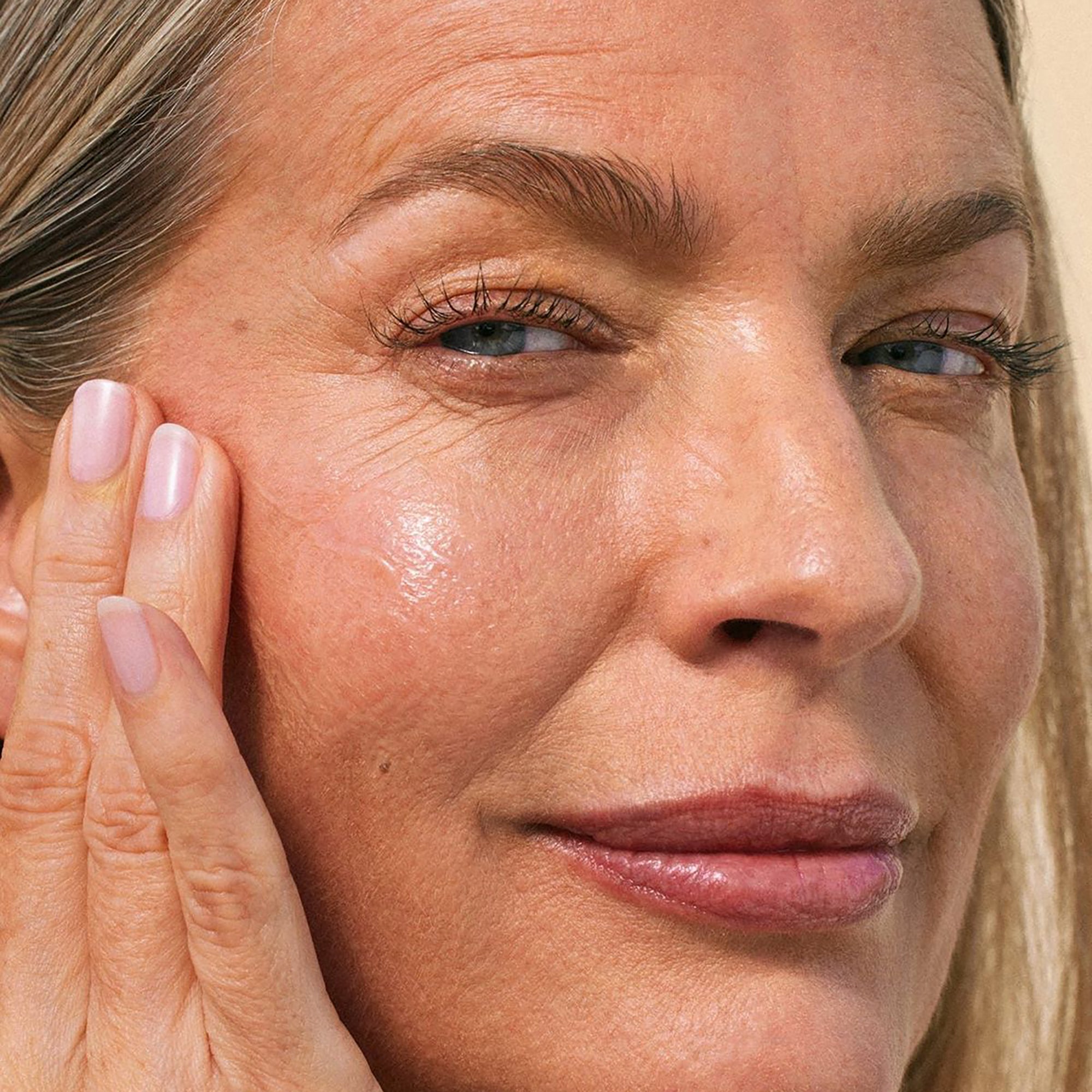 Age-Defying Lifting Serum