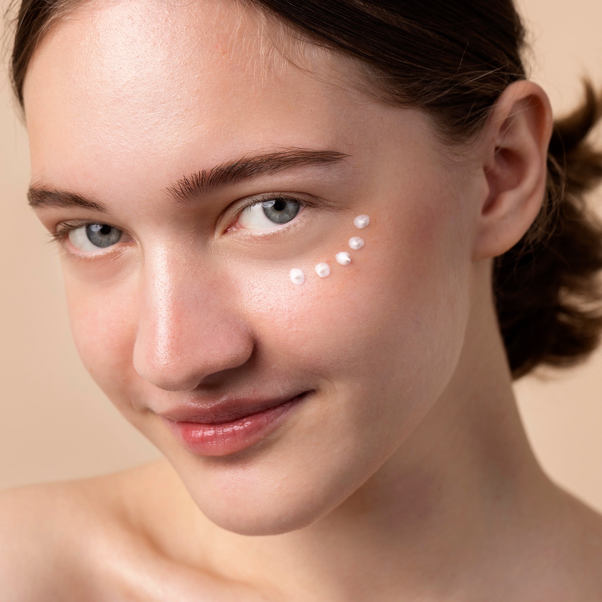 Optimal Moisture Eye Contour Cream
